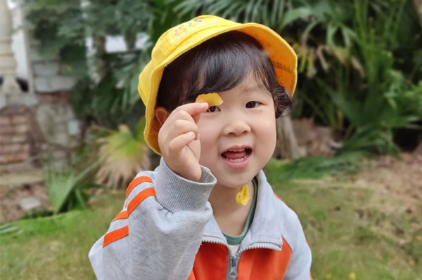 大英博美倬爾幼兒園舉行“親近自然 感受秋天”園外體驗(yàn)活動(dòng)