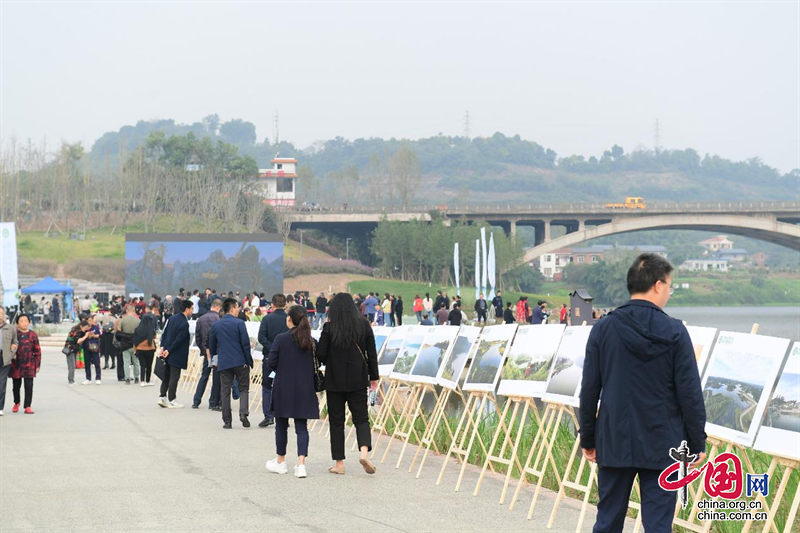 四川省 2023 年河湖长制进乡村暨贯彻《四川省总河长令》（第4号）宣传活动在自贡大安举行