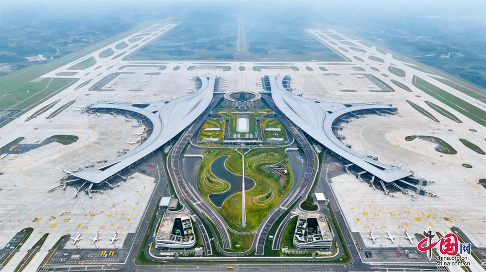 The starting point of the Silk Road in the air connects the world,and Chengdu Eastern New Area is poised to take off at the right time
