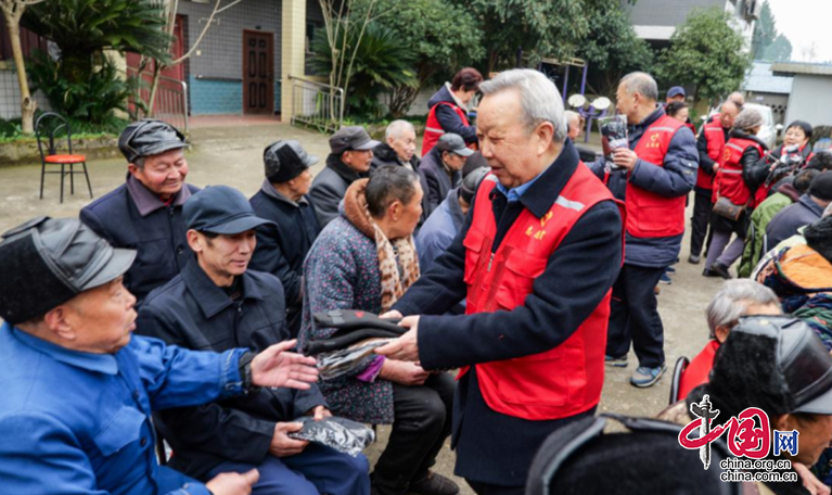 四川南充儀隴縣委統戰部：新春走基層 愛心暖人心