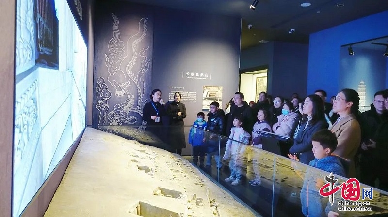 广安市经济和信息化局赴广安市博物馆开展“重温广安历史、厚植家国情怀”主题党日活动