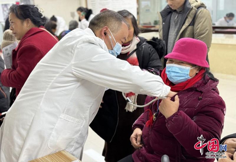 屏山縣：踐行雷鋒精神 免費體檢暖民心