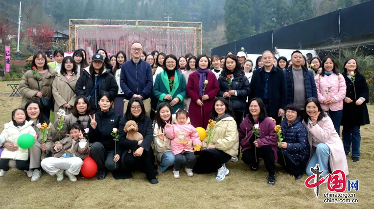 南充市嘉陵区法院：踏青寻宝 欢度“三八”国际妇女节