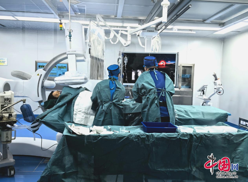 广元市第二人民医院复合层流手术中心正式投入使用