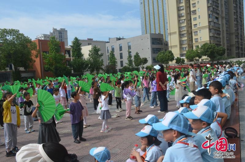 心之所向 小學(xué)你好——綿陽市梓潼縣東風(fēng)幼兒園大班組開展幼小銜接“觀摩小學(xué)”活動(dòng)