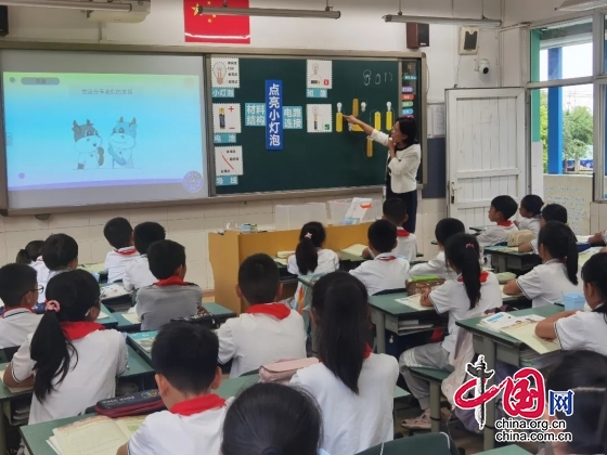 以科学教育为抓手 成都市驸马小学着力提升学生综合素养