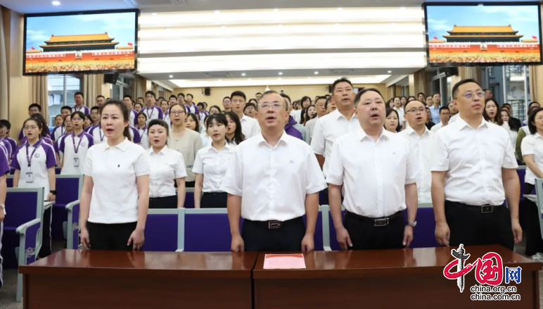 南充高中组织开展学习贯彻习近平总书记重要回信精神