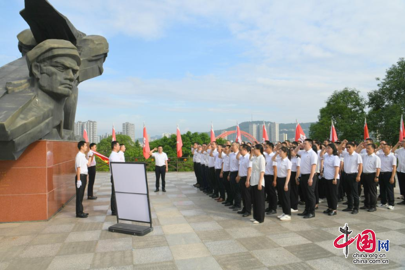 弘揚建黨精神 激揚奮進力量