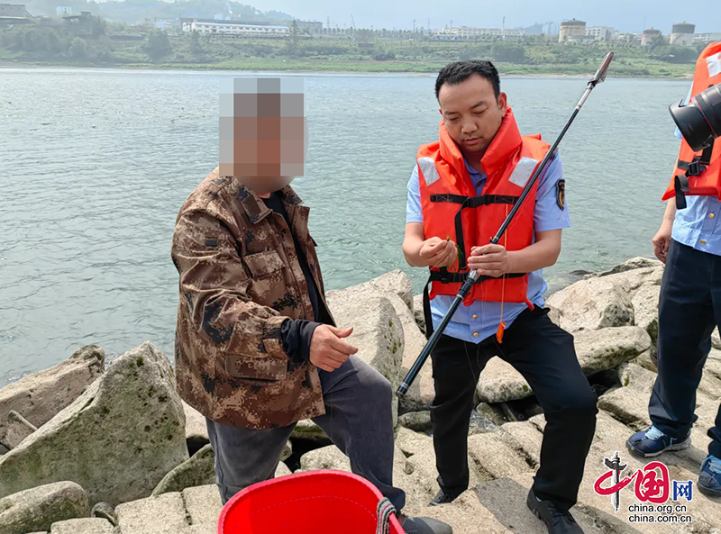 全縣首例！合江一男子在天然水域垂釣售賣，遭罰了！