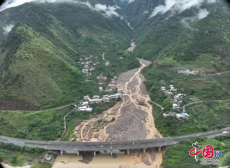 四川汉源发生泥石流，40户92人提前转移，无人员伤亡！