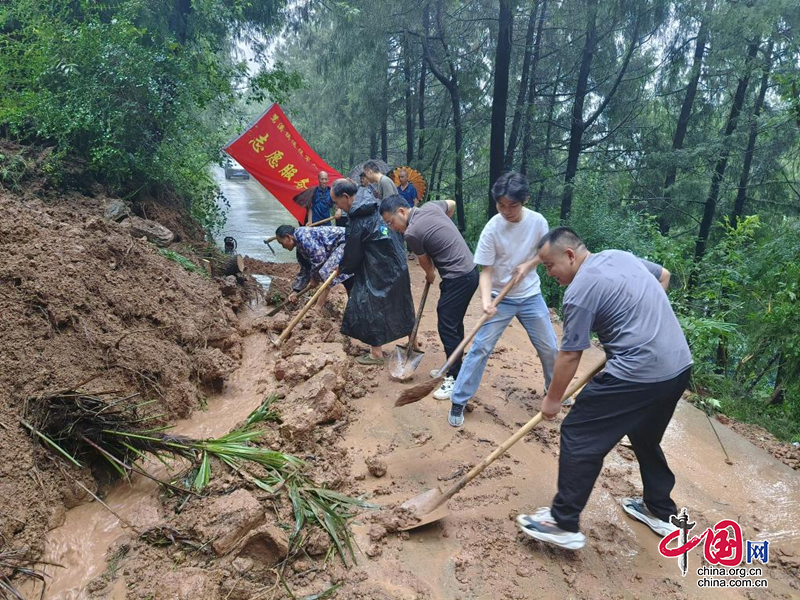 四川苍溪：凝聚文明实践力量  奋战防汛一线