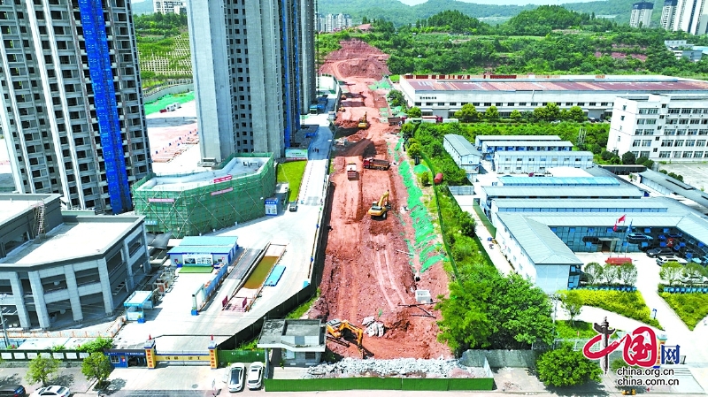 南充市嘉陵區(qū)：彩虹西路南段項目建設加快推進