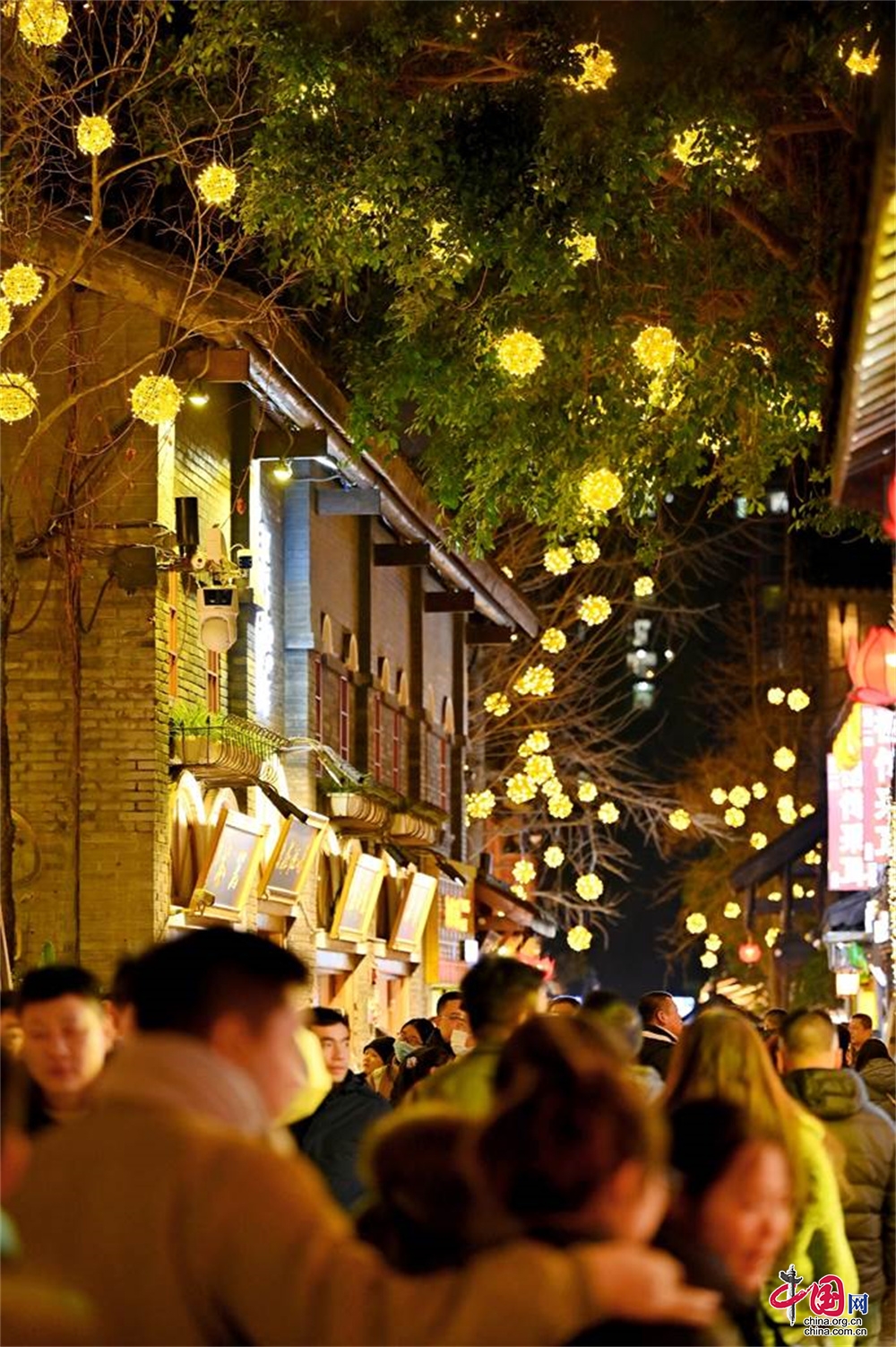 四川宽窄巷子夜景图片图片