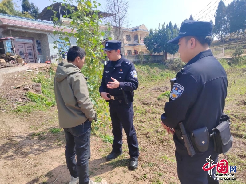 遂宁安居民警助力漂泊多年黑户男子重新上户